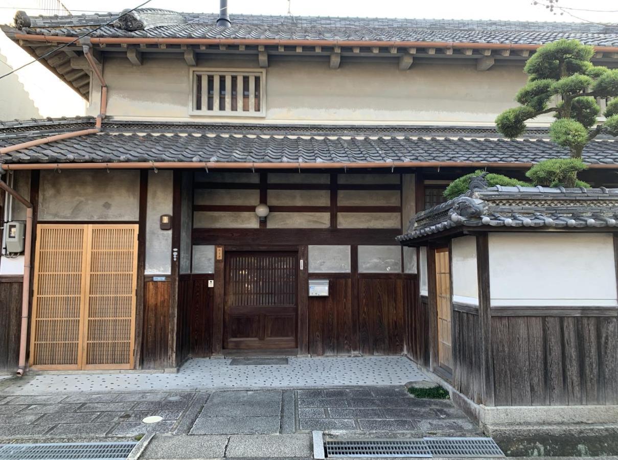 Old Japanese House Hotell Tondabayashi Exteriör bild